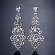 RAKOL �W������͹��L���U�ն��hŮ���|���A�M��ʯ���������l