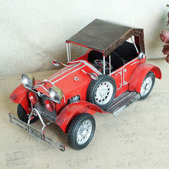 Handcrafted Vintage Metal Classic Car Model Toy – Alloy Vehicle Replica in 1729, Available in Three Colors