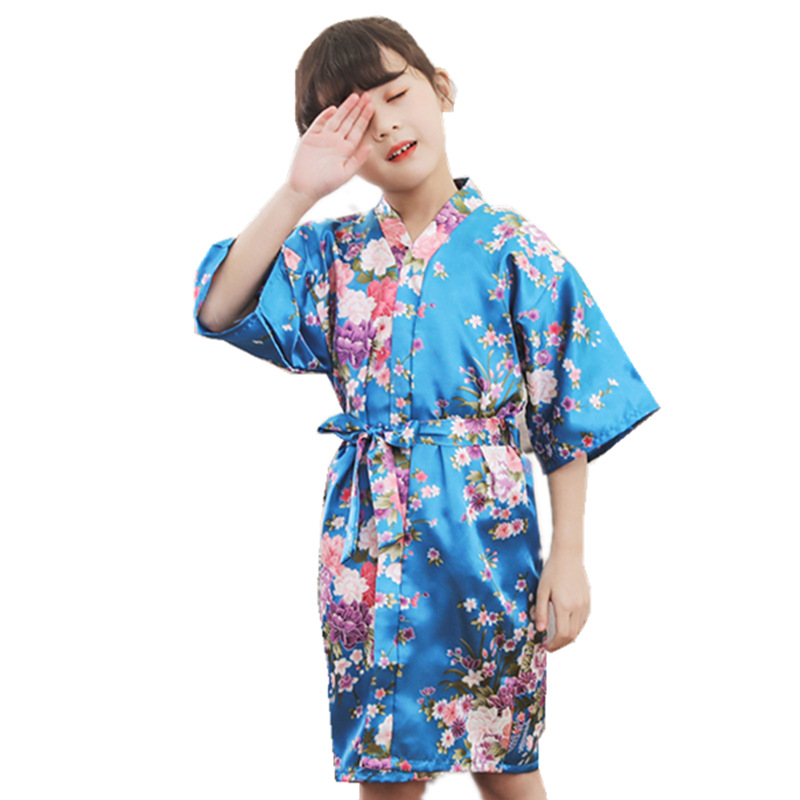 Nuevo verano rebeca de niña de seda de imitación niña pequeña albornoz floral bebé kimono camisón comercio exterior