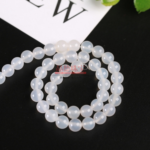 agate accessory white jade