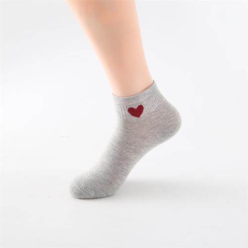 Socks women's boat socks spring and autumn new women's cotton socks casual love short-tube sports cotton socks manufacturer wholesale