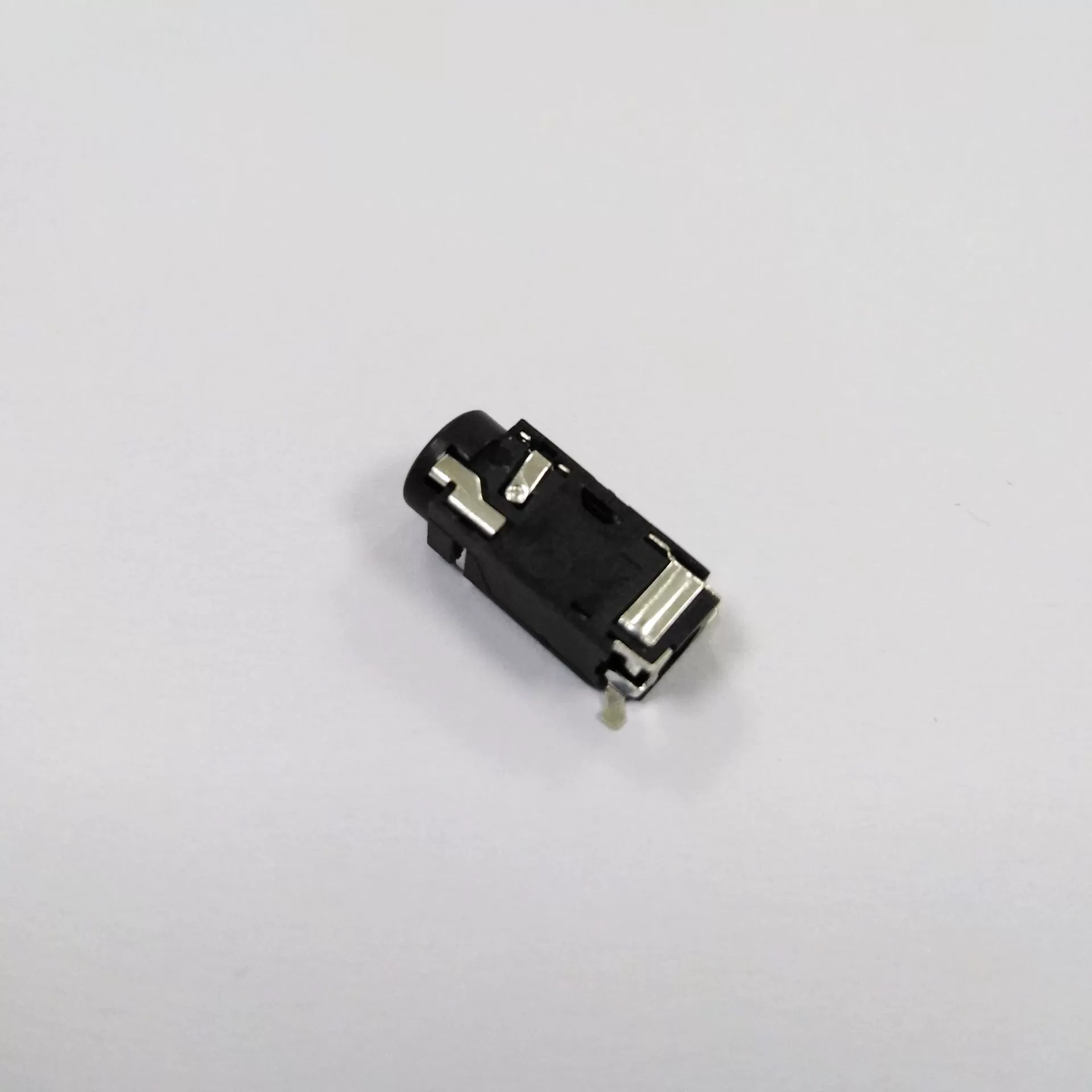 Mingteng manufacturer 3.5 headset socket 5 -pin patch headset headset jack audio socket connector waterproof