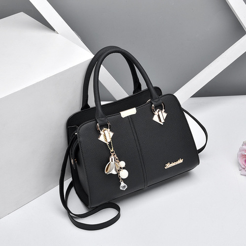 Middle-aged women's bags  autumn new fashion women's handbags European and American trendy shoulder crossbody bags on behalf of