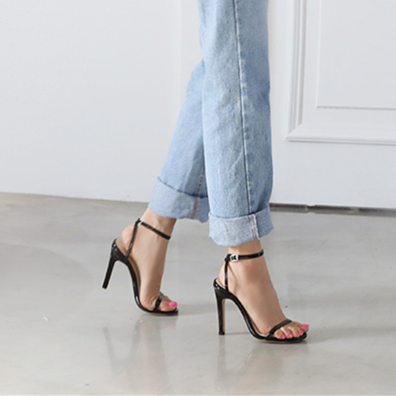 Women's Black High Heeled Sandals Mid Heel Summer Style Thin Strap Buckle Silver Small Size Shoes_vogvips.com