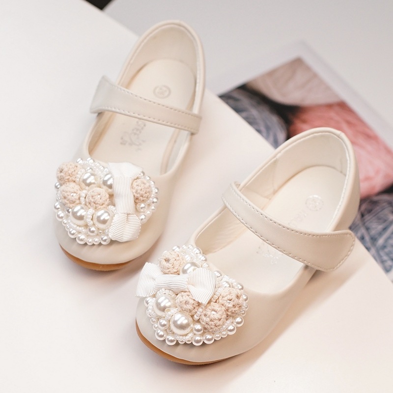Japanese and Korean New Princess shoes Casual Flat Rhinestone dress Pearl Flat Flower Children's shoes girl dress shoes