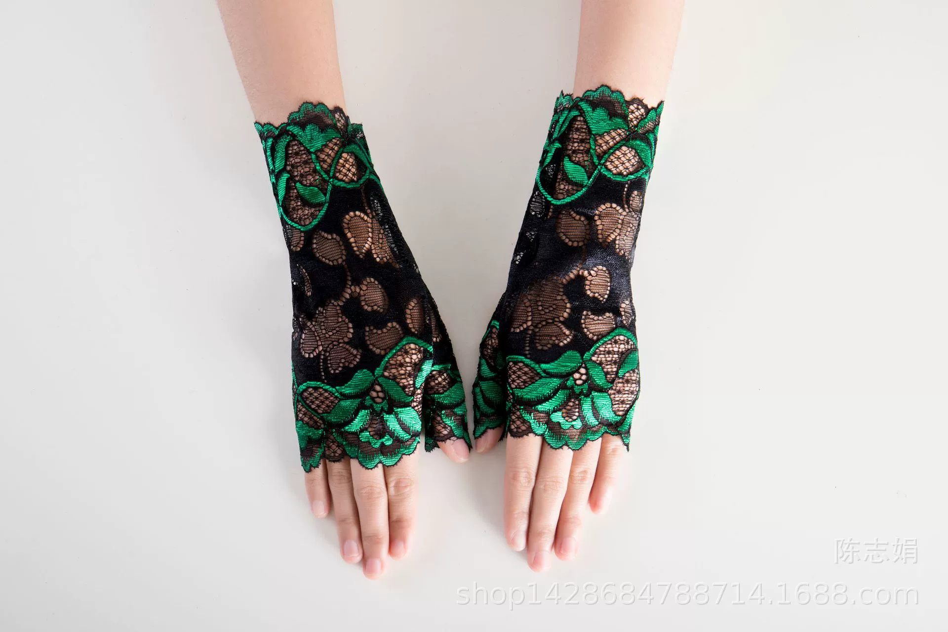 Summer travel fingerless gloves, lightweight lace, one size (multi-color)