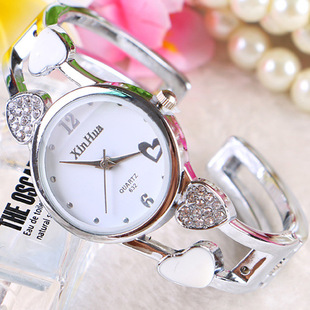 XINHUA�¿�r���n���������C�����lŮʿ�ֱ��荳���ʯӢŮ��؛Դ