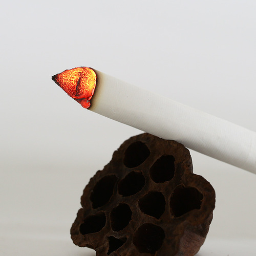 Nanyang 10-year-old moxa sticks, moxa sticks, non-smoking moxa velvet boxes, pure handmade rolled gold moxibustion sticks manufacturers wholesale