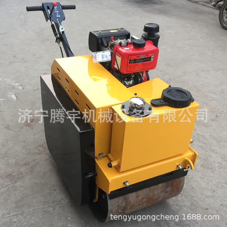 小型手扶式振动压路机 双钢轮柴油震动压路机 小钢轮压路机