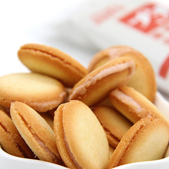 Polo Mupuqi Strawberry Cream Filled Acid Milk Chocolate Cookie Japanese Soft Fragrant Biscuit 56g