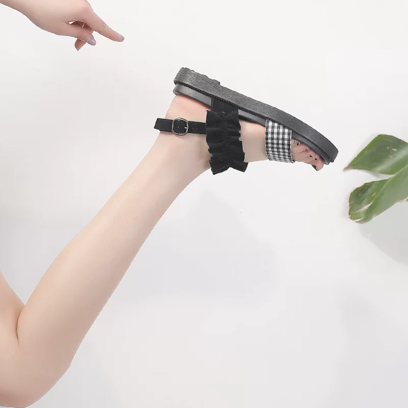 Летние танкеточные sandalы?