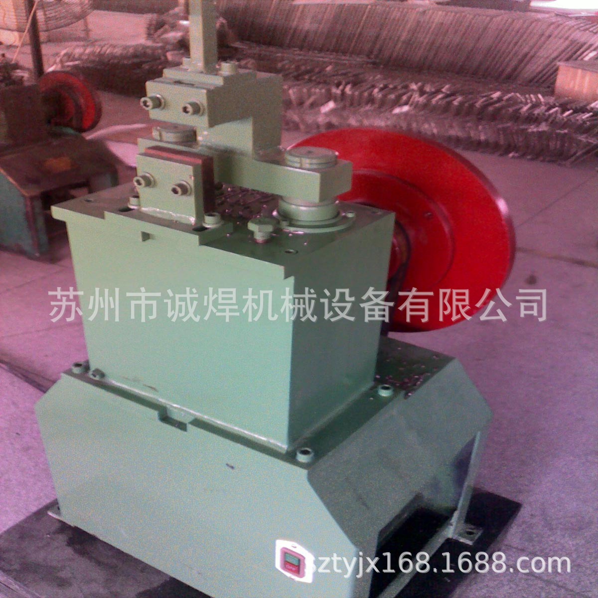 ������ֱ�������ݳϺ��߲���ƬҺѹ�ޱ߻����ִ�����Ƭ�ޱ߻�