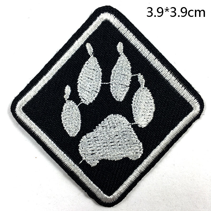 Huellas de la garra del perrito adhesivo bordado de tela pegatinas de dibujos animados ropa mochila accesorios DIY accesorios parche agujero
