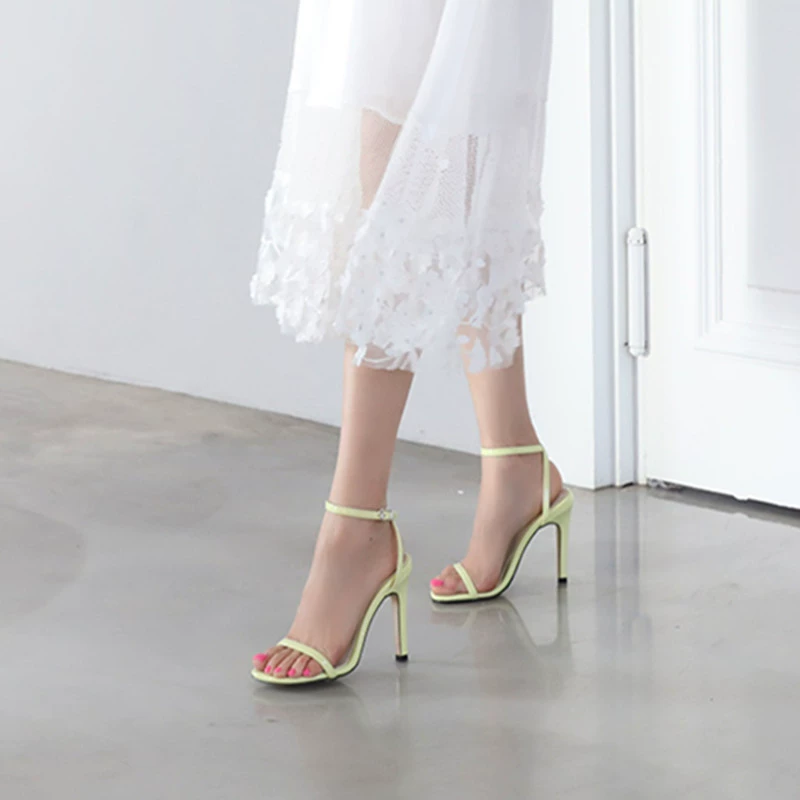 Черные летние туфли на high-heeled, сандалии на ремешке, коллекция 2023, тонкий ремешок