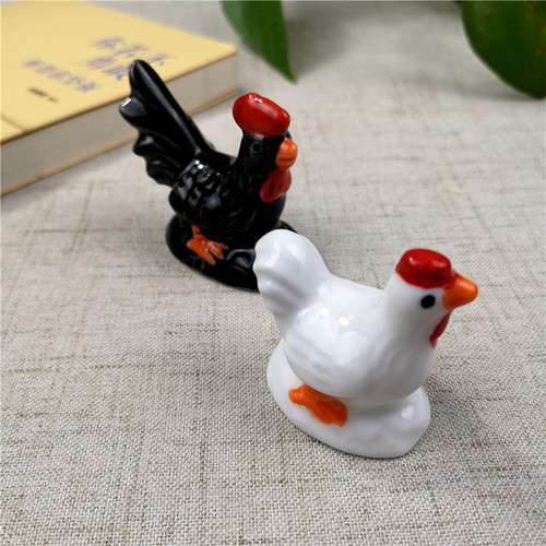 Creative Japanese-style ceramic rooster chopstick holder home dining table personalized ornaments cute chicken chopstick holder chopsticks pillow pen holder