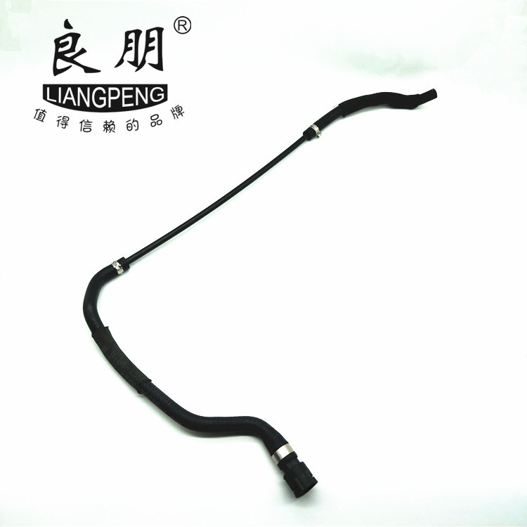 厂家供应E82 E84 E90散热器膨胀罐排气管 软管副水壶 17127565094