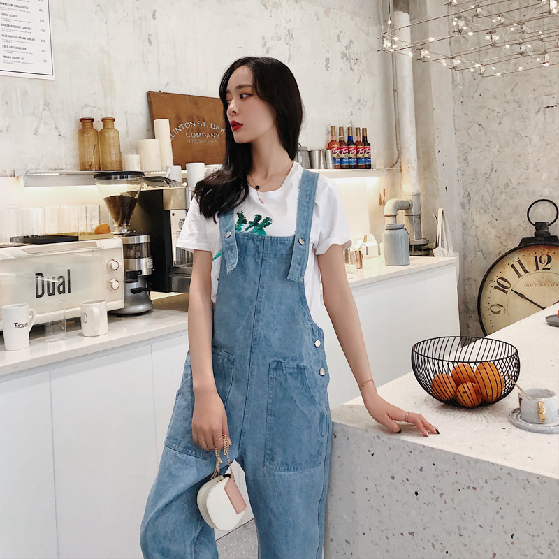 Change the city in the happy denim suspenders female Change the city in the happy denim suspenders female