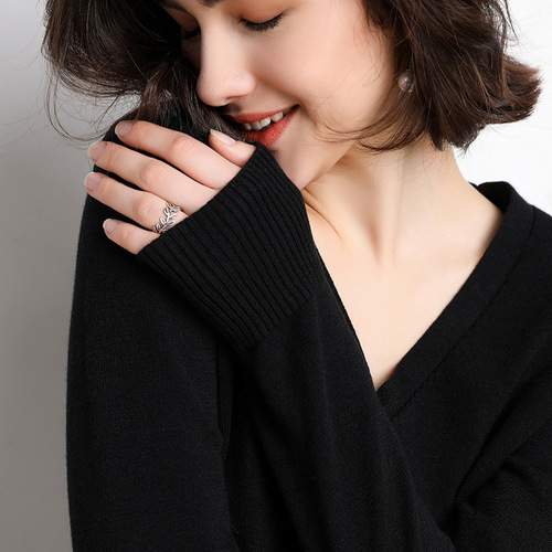 22 Spring New Women's Long Sleeve V-Neck Knit Cardigan Women's Short Sleeve Thin Color Pure Women's Korean Version Slimming Sweater