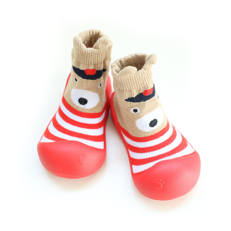 Bebé zapatos de niño de interior distribución de los niños antideslizante suela suave zapatos nuevo bebé suela de goma al aire libre zapatos de los NIÑOS Calcetines al por mayor