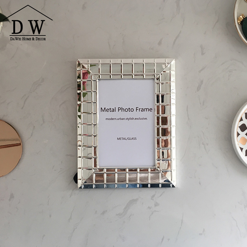 Duwei high-end elegant European-style photo frame 5-inch 6-inch 7-inch 8-inch 10-inch 12-inch silver metal photo frame Duwei high-end elegant European-style photo frame 5-inch 6-inch 7-inch 8-inch 10-inch 12-inch silver metal photo frame