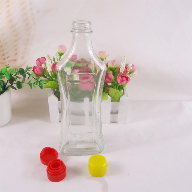 供应优质白料260毫升麻油玻璃瓶，番茄酱瓶，辣椒油玻璃瓶批发