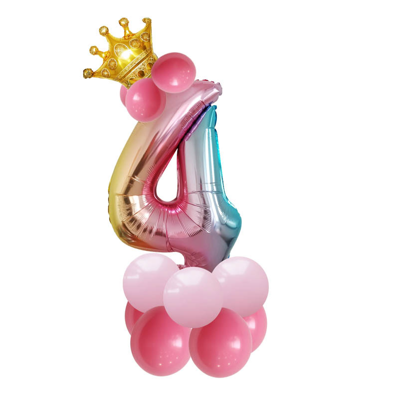 Globo de aluminio de número degradado de 32" con corona para cumpleaños