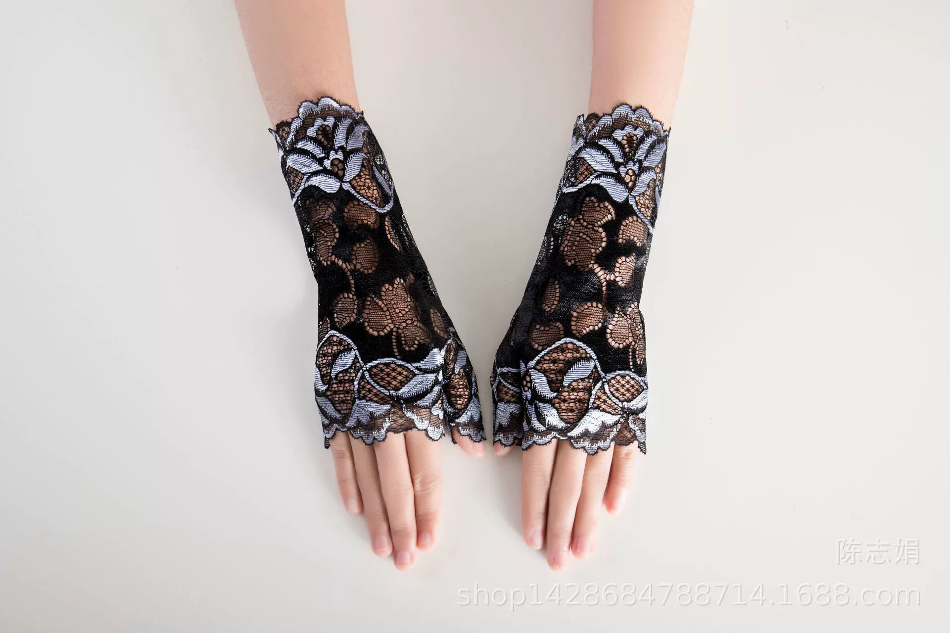 Summer travel fingerless gloves, lightweight lace, one size (multi-color)