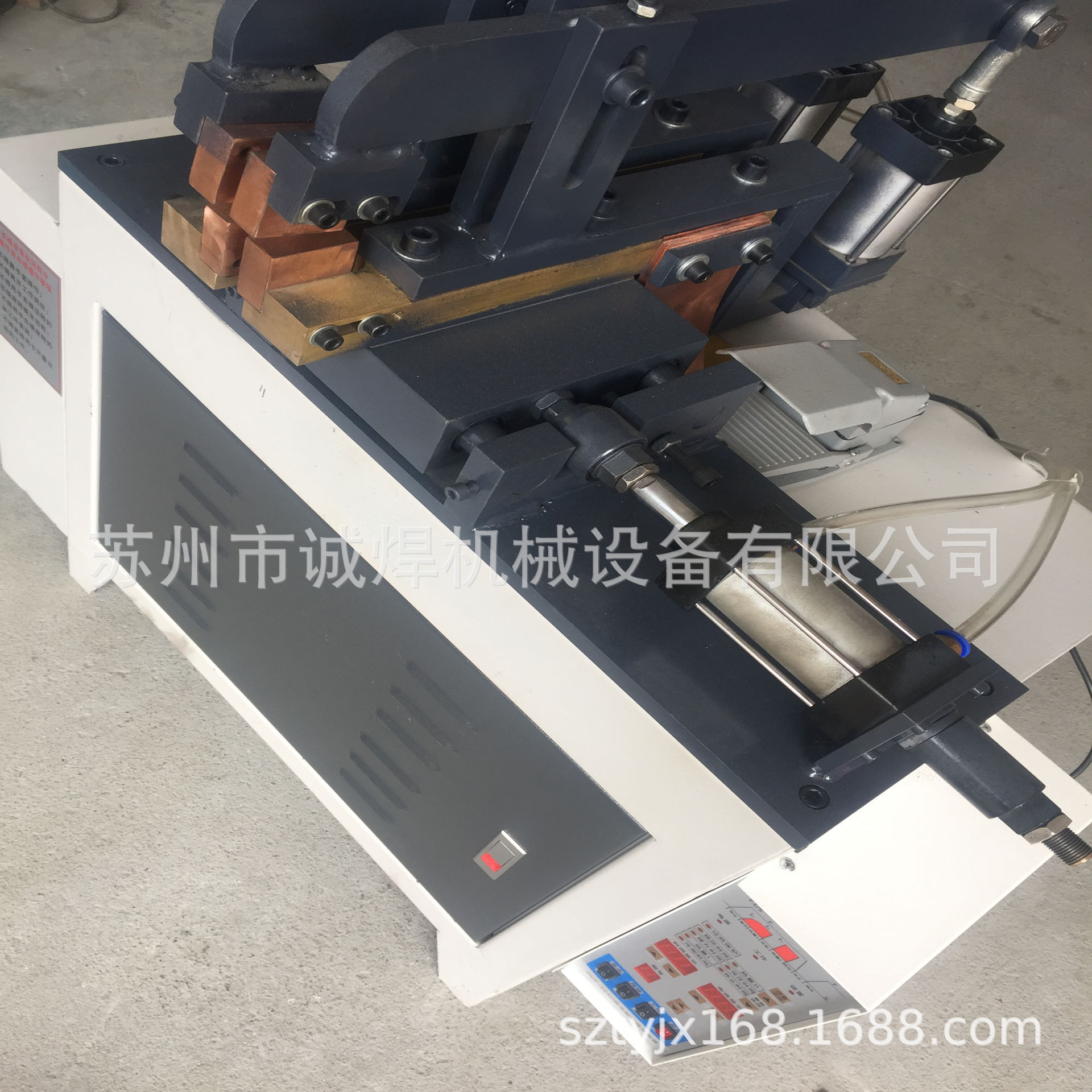 ���ݳϺ���Ӧ����Զ�����Ժ��������Ƹ��Զ�����Ժ���