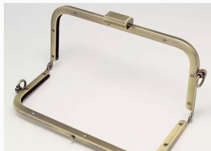 Para hacer: 20 * 9CM cuadrado plano liso sin agujeros de oro (sin agujeros de tornillo) sin stock