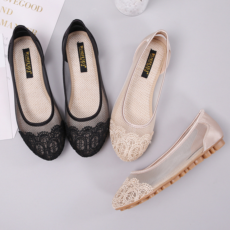 Primavera Nueva malla de encaje hueco zapatos de mujer más tamaño dulce viejo Beijing zapatos de tela de encaje de malla transpirable zapatos planos