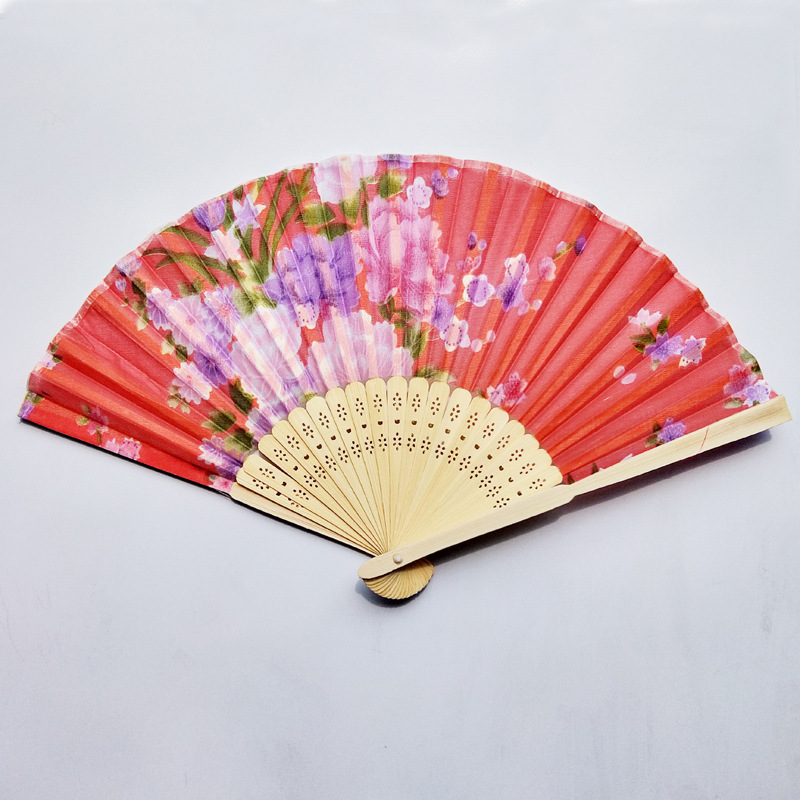 Hay en stock ventiladores impresos tela japonesa lote mezclado ventilador plegable ventilador de regalo de estilo japonés ventilador de seda femenina