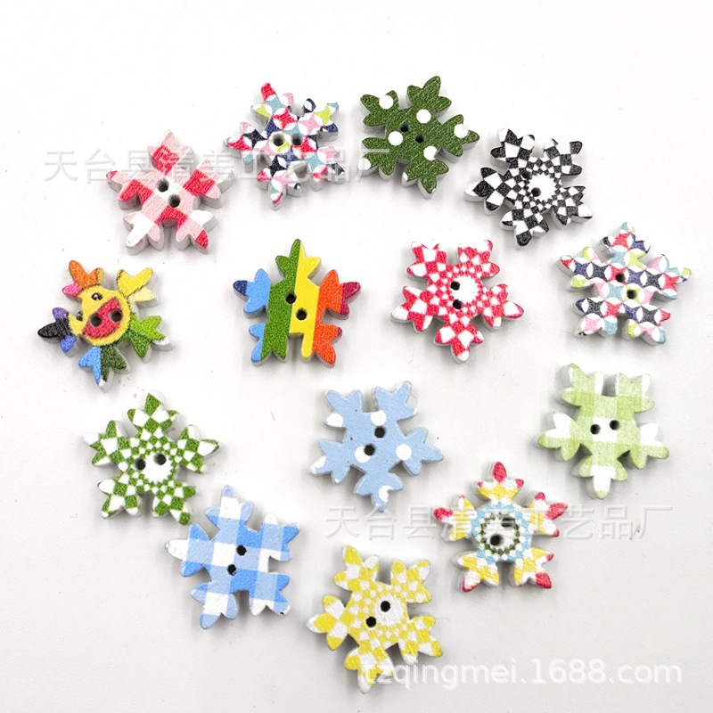 Copo de nieve impreso en color de 18mm Copo de nieve de madera de 4mm de espesor 100 piezas en un paquete