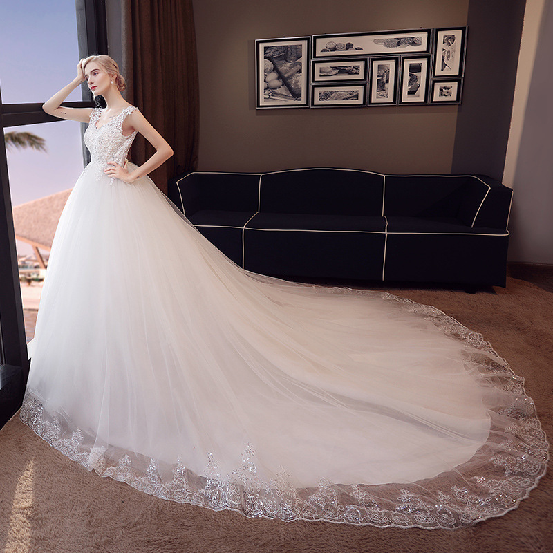 Vestido de novia de cintura alta para fotografía de viaje, largo hasta el suelo, blanco, sencillo, ajustado, favorecedor, modelo principal, nueva colección de verano 2026