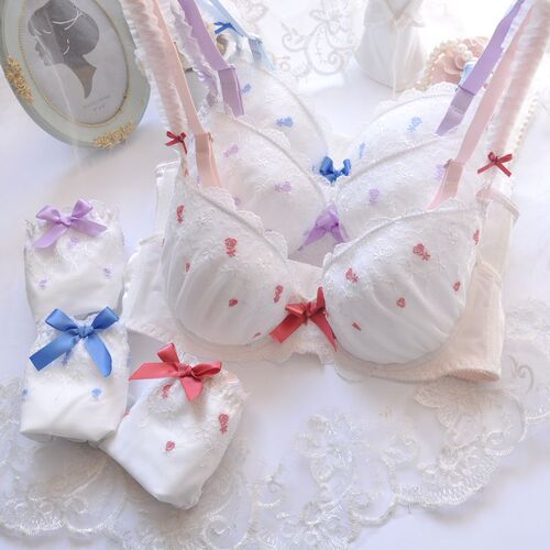 Long-term Japanese three-color embroidery thin cup girl cute push-up sexy underwear set bra set large size