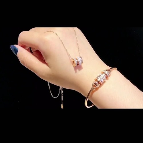 Korean style simple and versatile titanium steel bracelet and necklace set for women, Internet celebrity, non-fading, fresh jewelry for students and trendy people