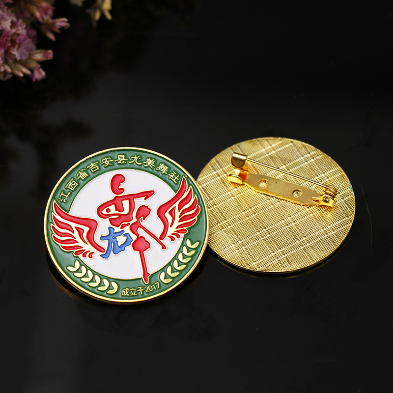 Broche de estilo coreano al por mayor recompensa de jardín de infantes para niños hombres y mujeres collar de ramillete hebilla collar pin camisa de mujer redonda joyería simétrica image 2