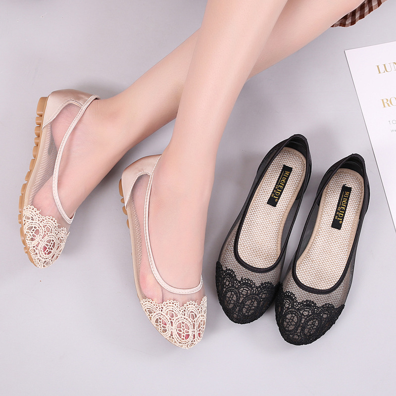 Primavera Nueva malla de encaje hueco zapatos de mujer más tamaño dulce viejo Beijing zapatos de tela de encaje de malla transpirable zapatos planos