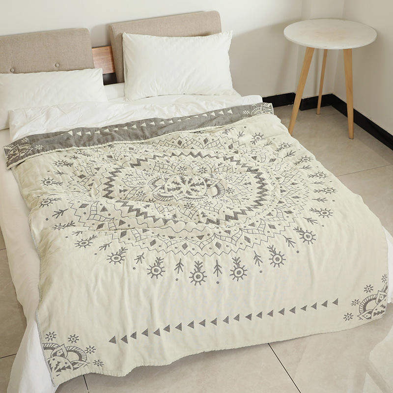 2019 New Japanese Four-Layer Thickened Gauze Blanket Cotton Yarn Sofa Blanket Soft Towel Spring and Summer Thickened Bed Sheet