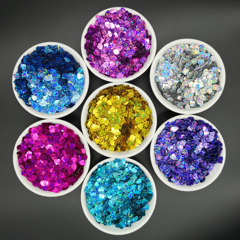 美甲亮片 指甲饰品diy配件 6mm爱心亮片 透明包夹层闪片 亮片镭射