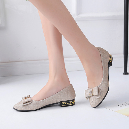 Mom's shoes sandals spring and summer bean shoes women's flat heel soft sole work shoes wedge heel single shoes casual shoes women's shoes