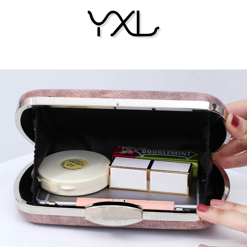 Nueva moda europea y americana de gradiente de PU bolso de noche de las mujeres de la cadena de un hombro de mano bolsa de banquete axila de entrega de una sola pieza