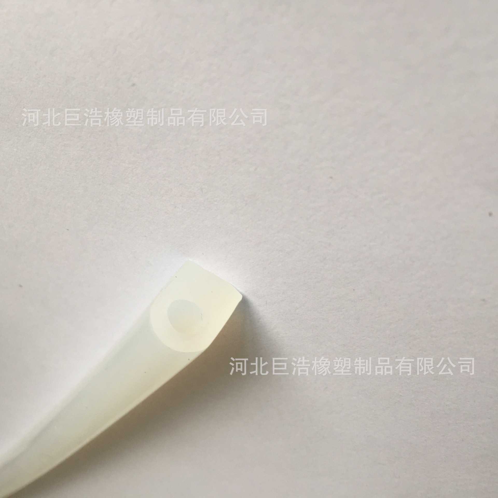 半透明型硅胶密封条耐高温半圆空心硅胶条防撞实心胶条