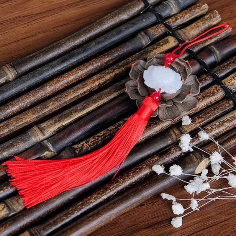 Chinese knot trumpet Chinese knot tassels Anti white jade lotus Flow 苏穗子 Car Pendant