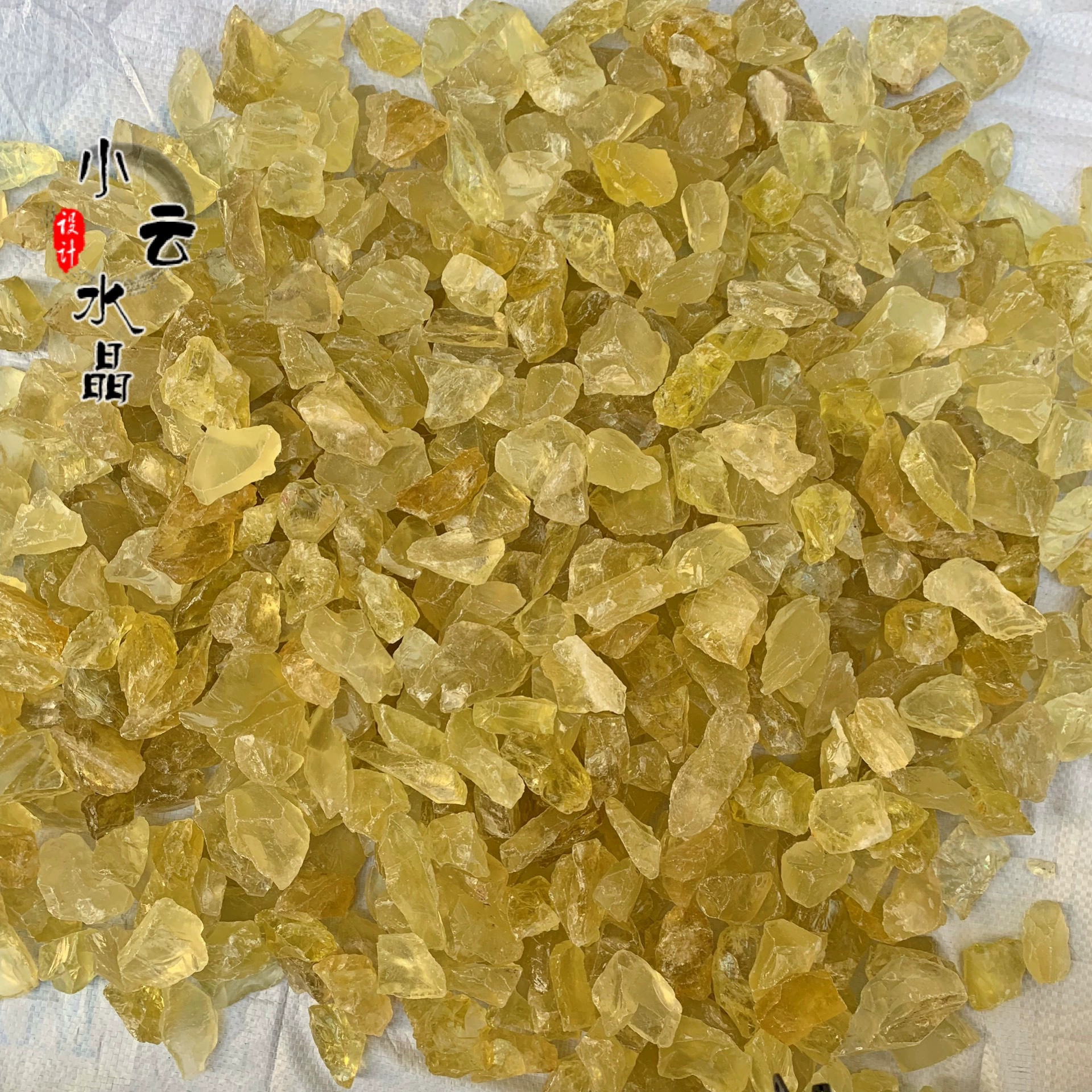  Natural ore, carved nail decoration, direct factory sales
