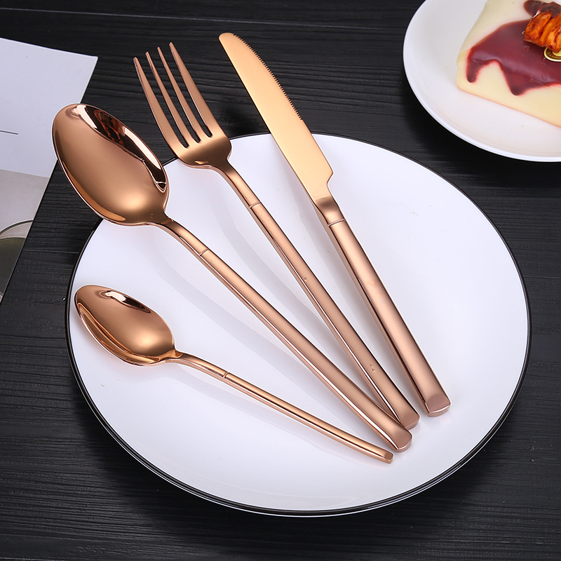 Amazon 304 vajilla de acero inoxidable de cuatro piezas traje de comida occidental caja de regalo transfronterizo cuchillo de carne, tenedor y cuchara regalo de boda