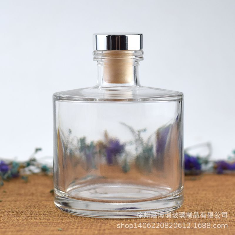 现货晶白料香薰瓶卡口圆形香水挥发瓶玻璃瓶50ml100ml150ml200ml