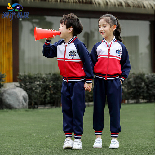 School uniform sets, class uniforms, elementary school sportswear—short-sleeved, summer new styles, trendy kindergarten outfits available for factory wholesale.