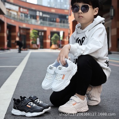 Baby bear shoes 2025 Spring Red children student Trend leisure time White shoes light Boy motion shoes