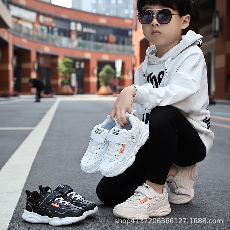 Baby bear shoes 2025 Spring Red children student Trend leisure time White shoes light Boy motion shoes