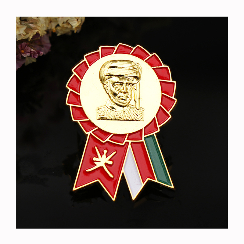 Corea del Sur simple en forma de hoja de arce broche geométrico de las mujeres accesorios abrigo cardigan ramillete insignia traje pulgada camisa cuello pin venta al por mayor